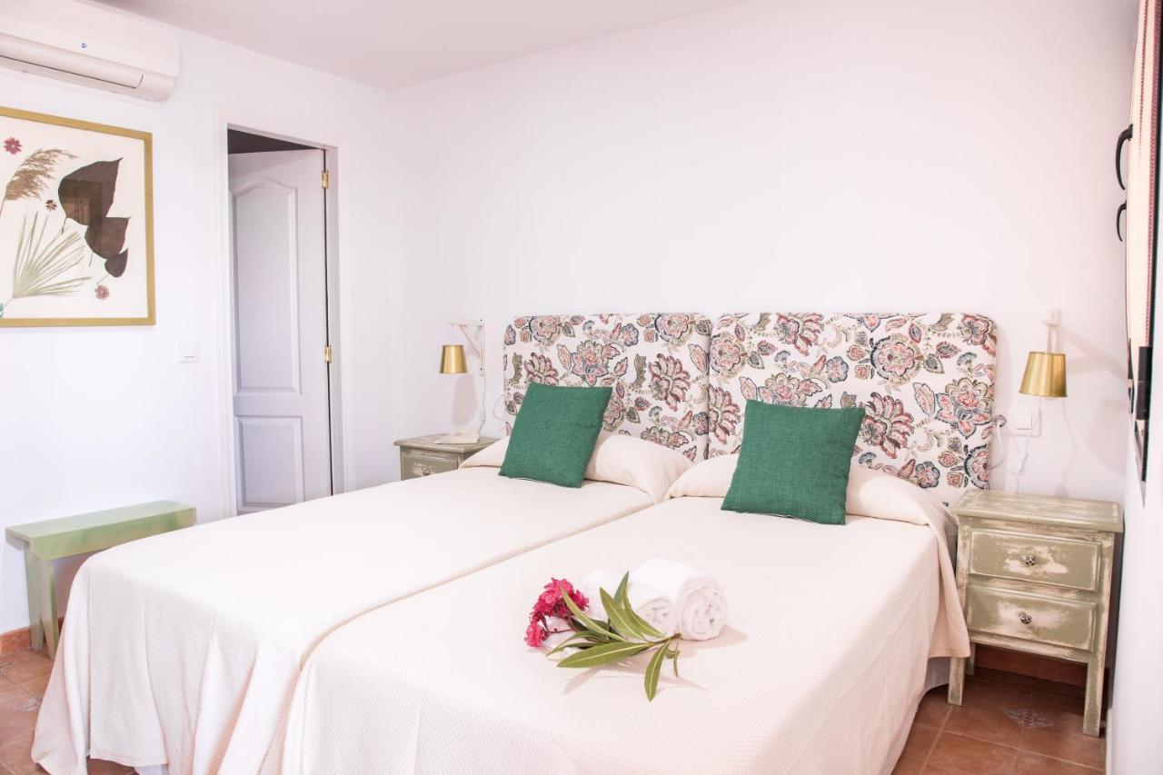 Hotel Marhava Conil De La Frontera Buitenkant foto